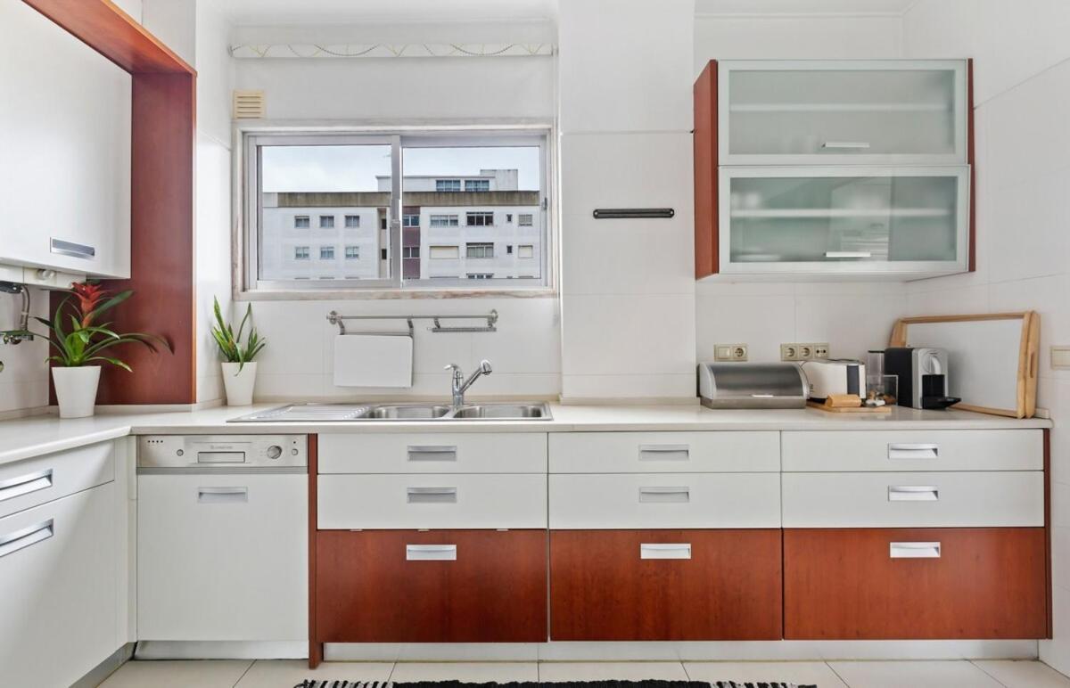 Spacious 3 Bedroom In Lisboa
