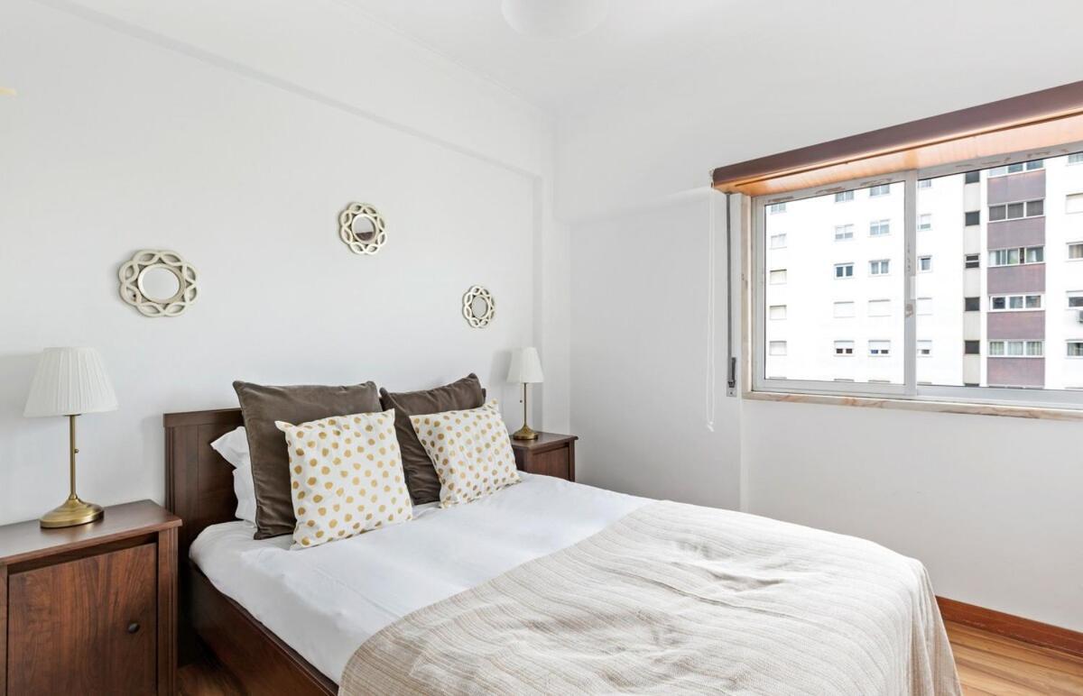 Spacious 3 Bedroom In Lisboa